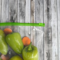 Пакет слайдер 35*20см, 60 мкм, ПВД, с зеленым бегунком