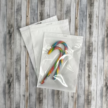 Пакет трехшовные 18*26см, 62 мкм, ПЭТ/ПЭ (бел+прозр), зип-лок, европодвес